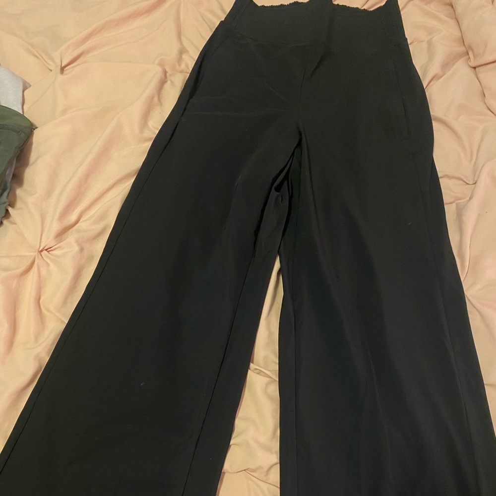 Athleta black flowey pants!